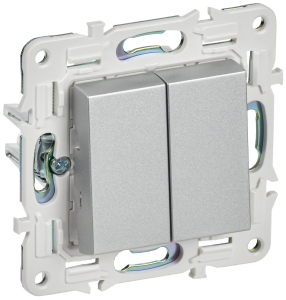 Переключатель 2-кл 10А C/У проходной Серебряный Skandy