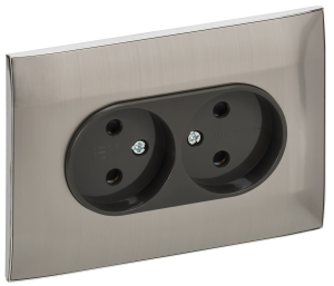 Розетка 2-м 10А С/У со шторками в сборе Металл Никель Skandy