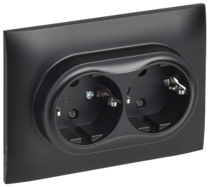 Розетка 2-м 16А С/У З/К со шторками в сборе Черный Skandy