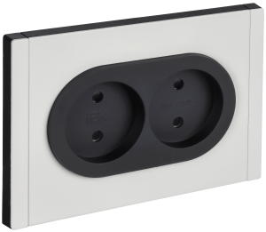 Розетка 2-м 10А С/У со шторками Металл Белый Forte&Piano