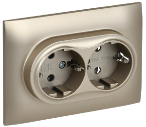 Розетка 2-м 16А С/У З/К в сборе Шампань Skandy