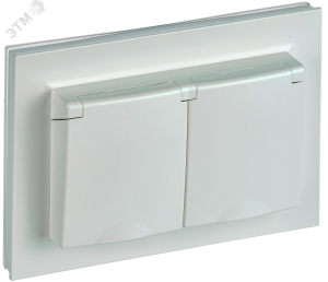 Розетка 2-м 16А С/У З/К cо шторками в сборе Жемчуг Brite