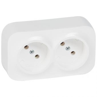 Розетка 2-я б/з белый Legrand Quteo