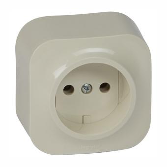 Розетка б/з Бежевый Legrand Quteo